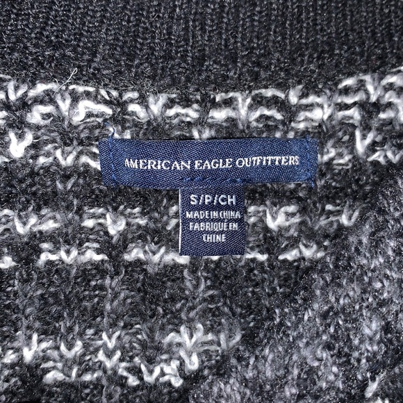 American Eagle Sweater - Picture 4 of 5